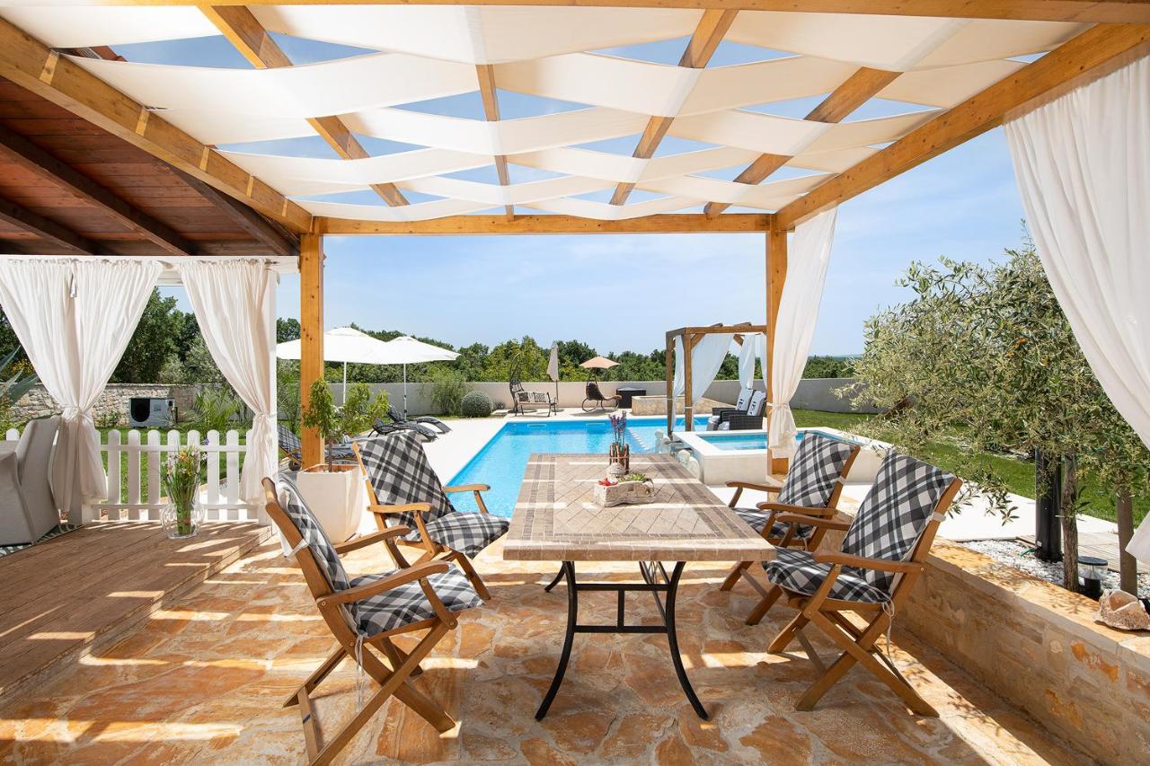 Holiday House Bilos Vodnjan Exterior foto
